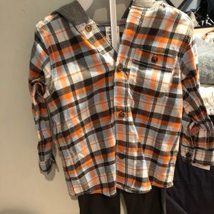 Carter’s flanel set.